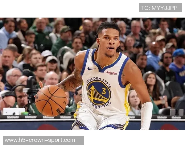 普理查德三分球如雨下砍下30分4篮板2助攻展现惊人实力